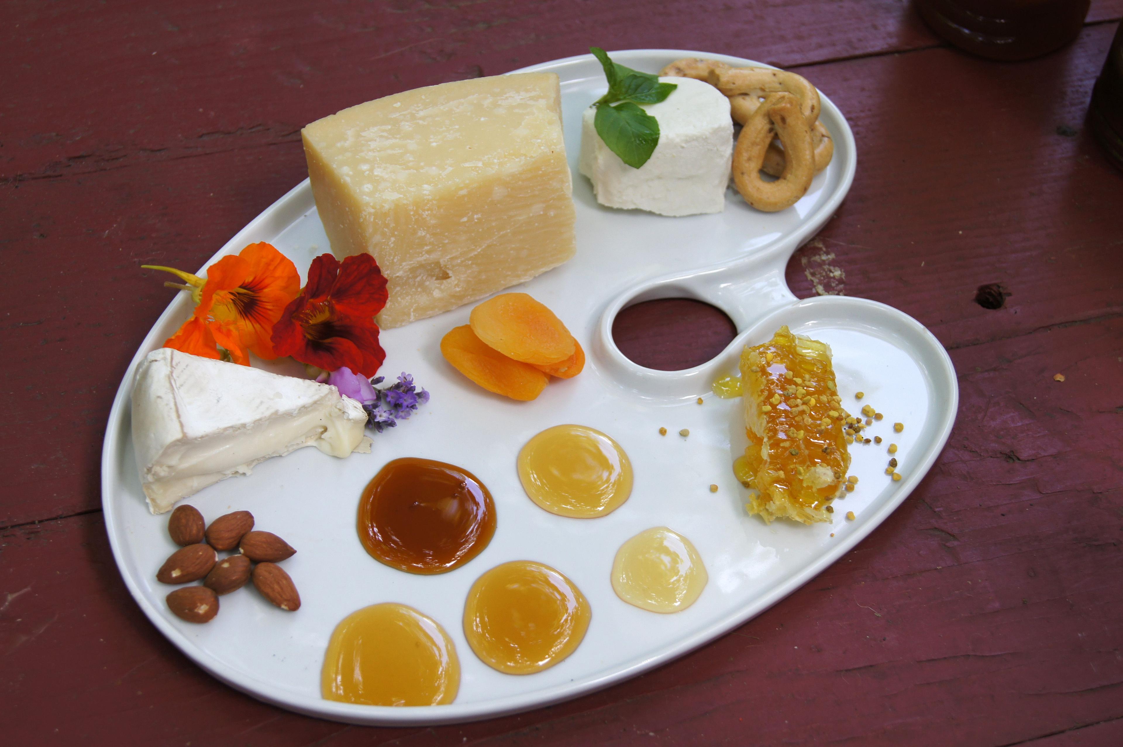 Honey Tasting 101: How to Savor and Evaluate Different Varieties